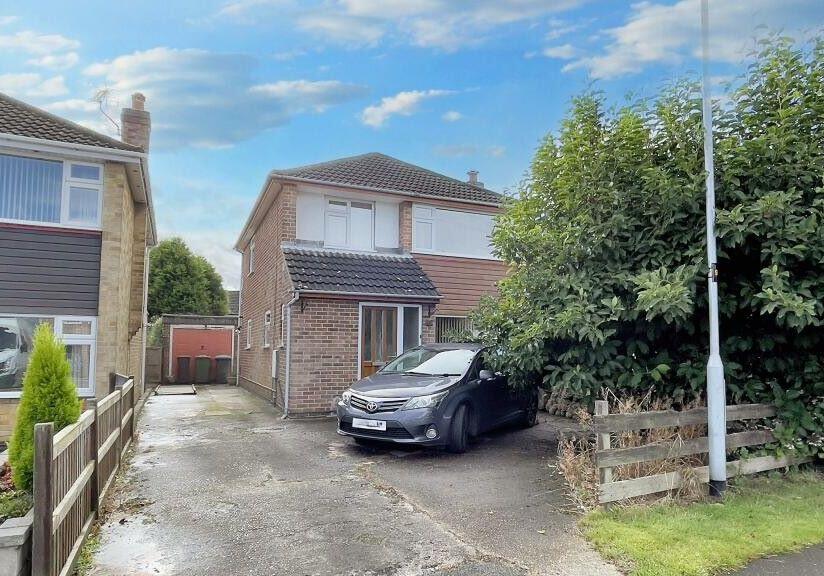 Main image of property: 66 Rosslyn Road, Whitwick, Coalville, Leicestershire, LE67 5PT