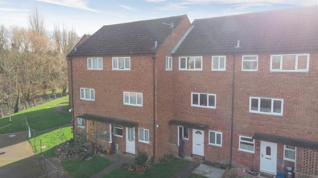 Main image of property: Icknield Close, SG5