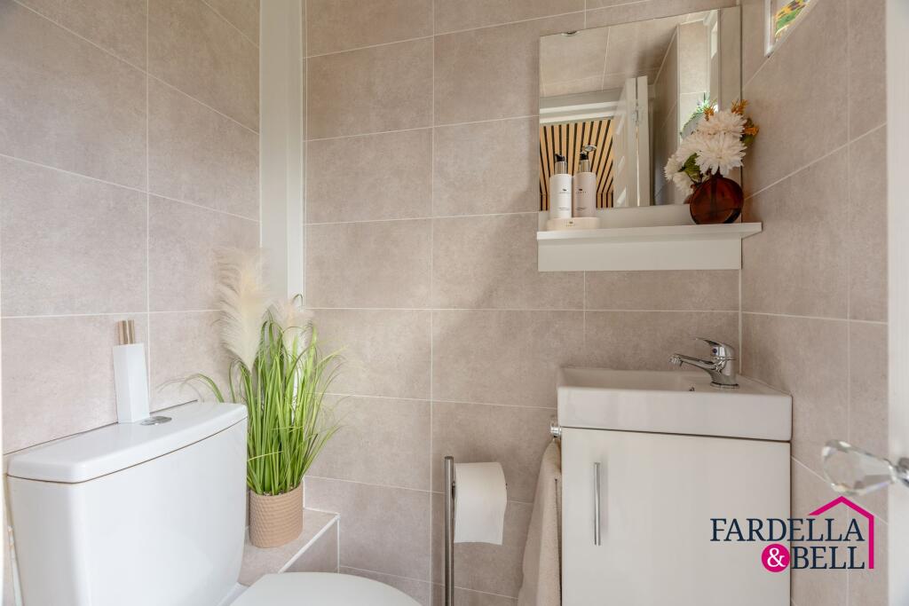 House in Burnley, Harle Syke, Haggate - More