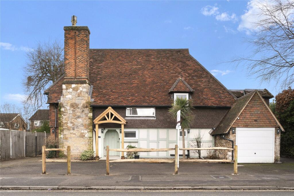 Main image of property: Walton Park, Walton-on-Thames, Surrey, KT12