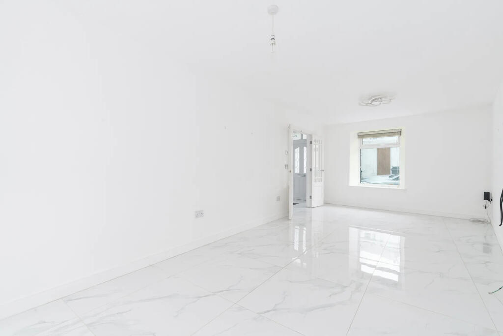 10A, Stanley Place, Douglas photo 4