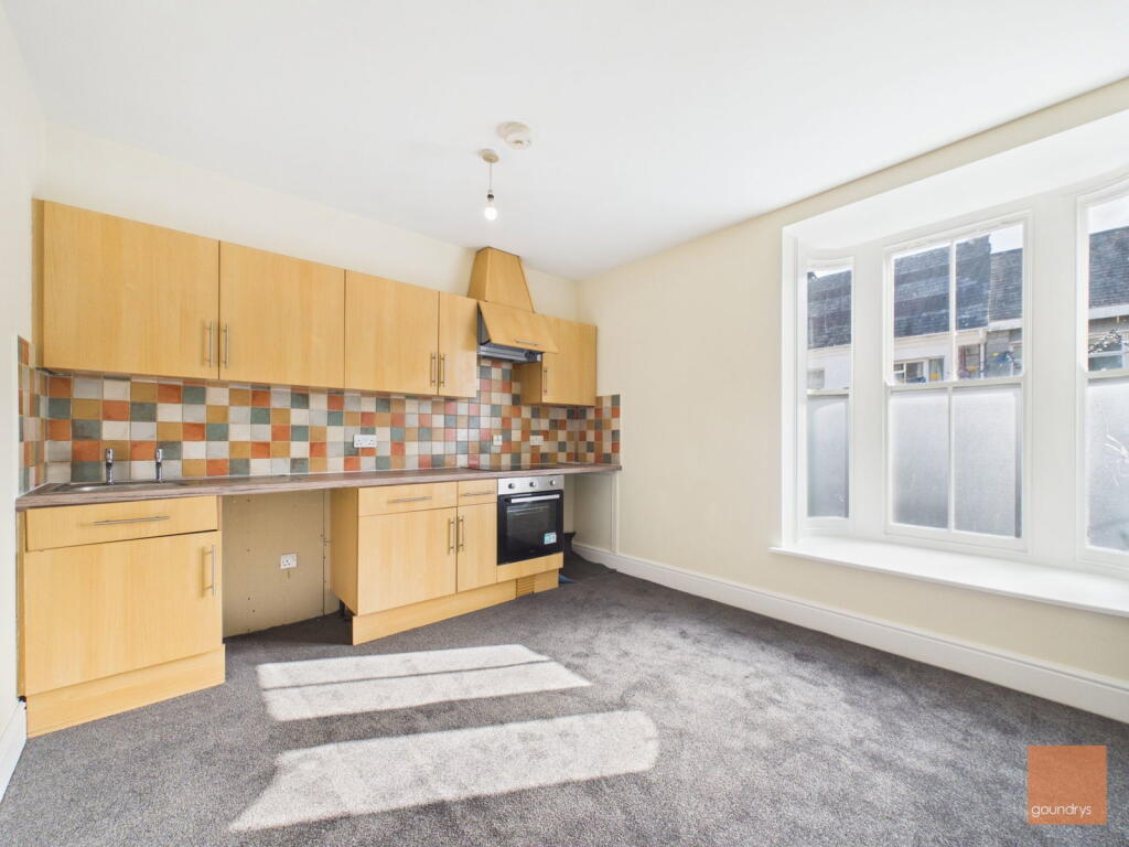 Apartment in Truro - View 3