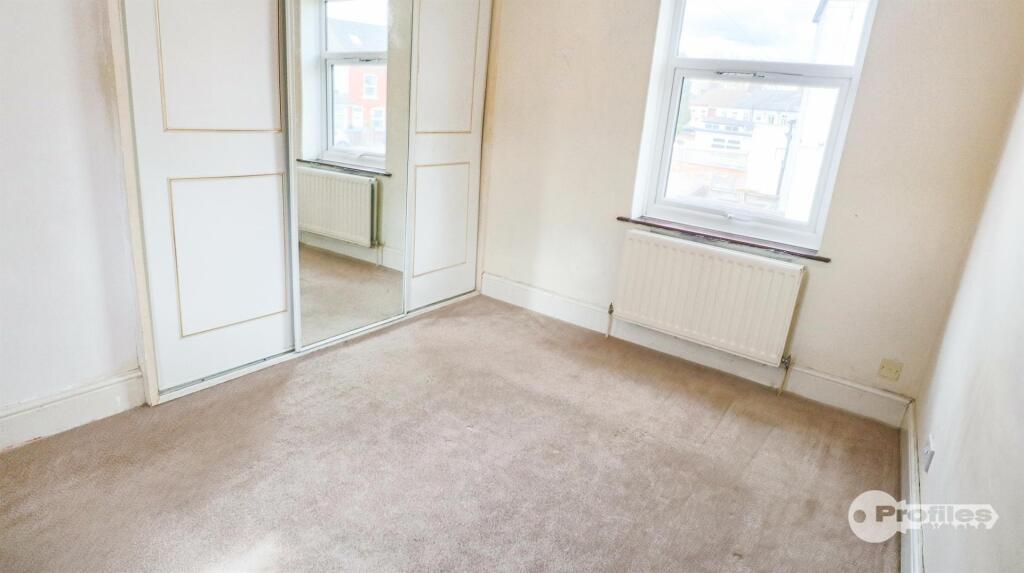 House in Leicester - View 5