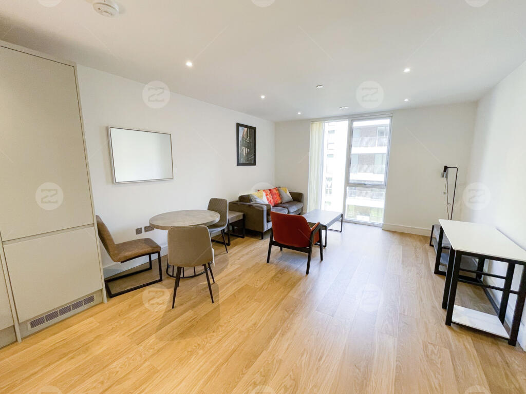 Apartment in Birmingham, West Midlands - View 2