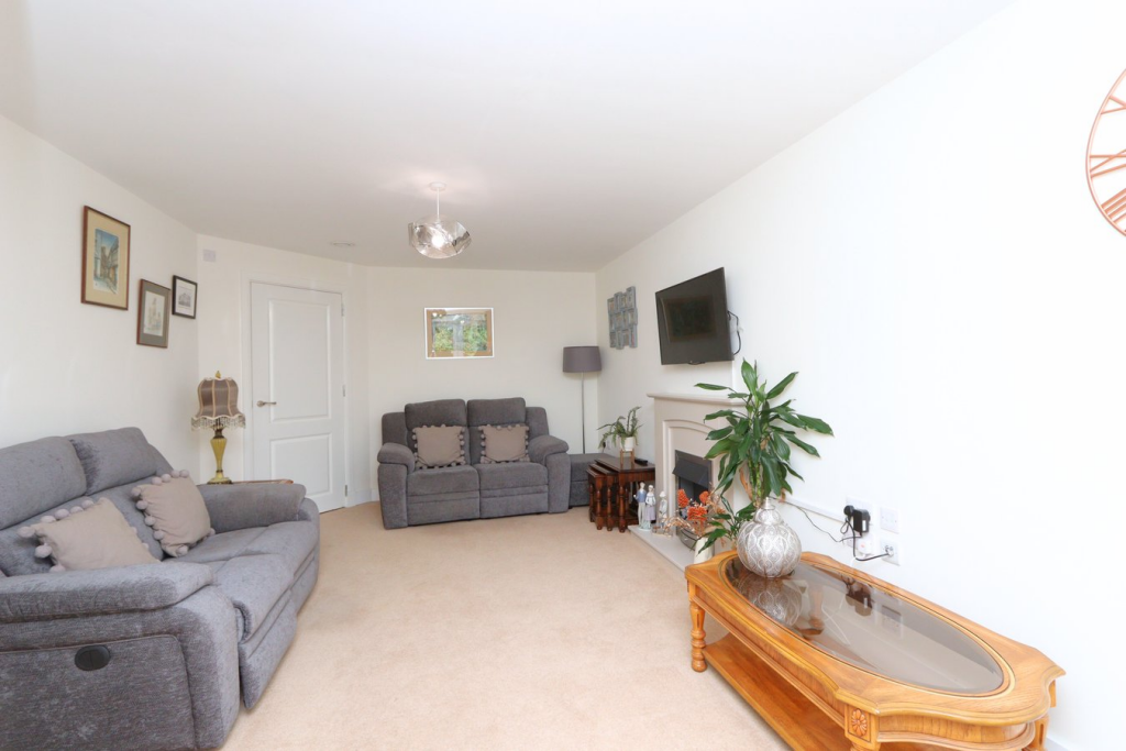 1-bed house on The Folds, School Brow, Romiley, Stockport, SK6, £199,950