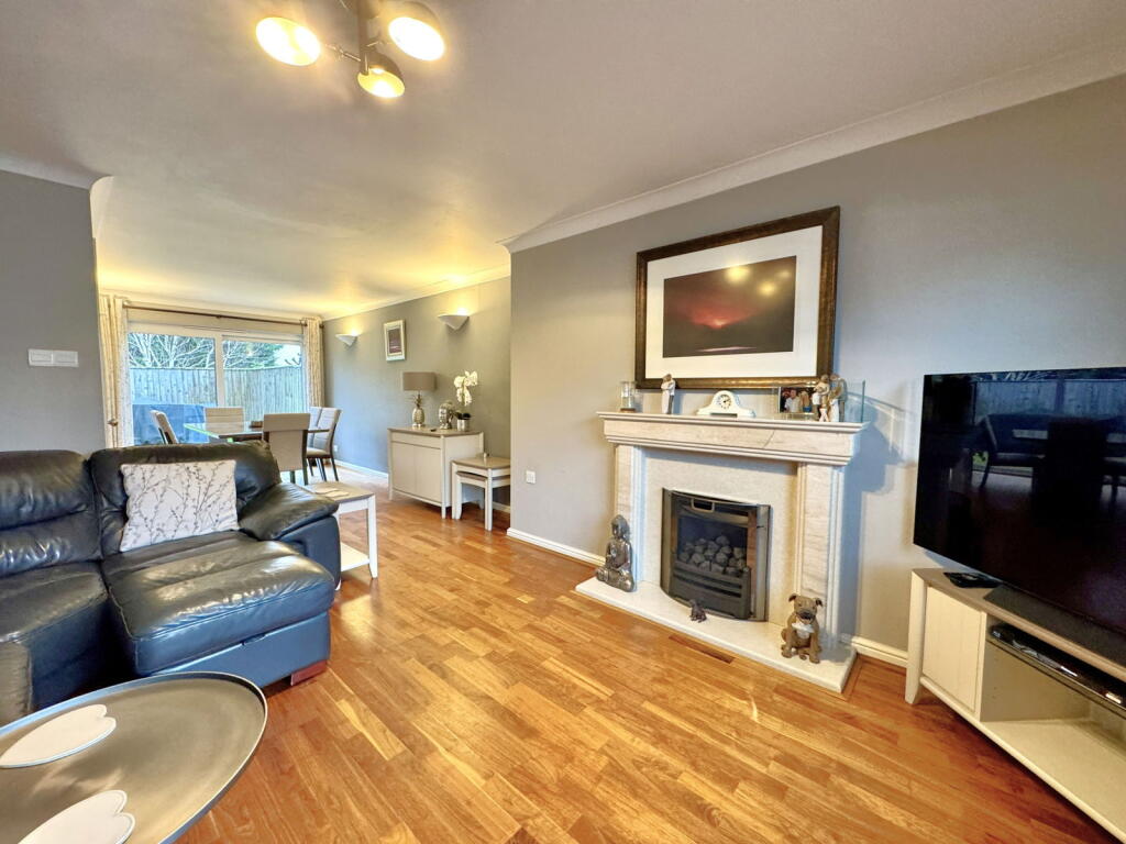 3 Meadowlands, Woolwell, Plymouth photo 2