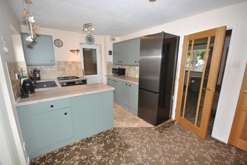 House in Northampton, West Northamptonshire - View 2