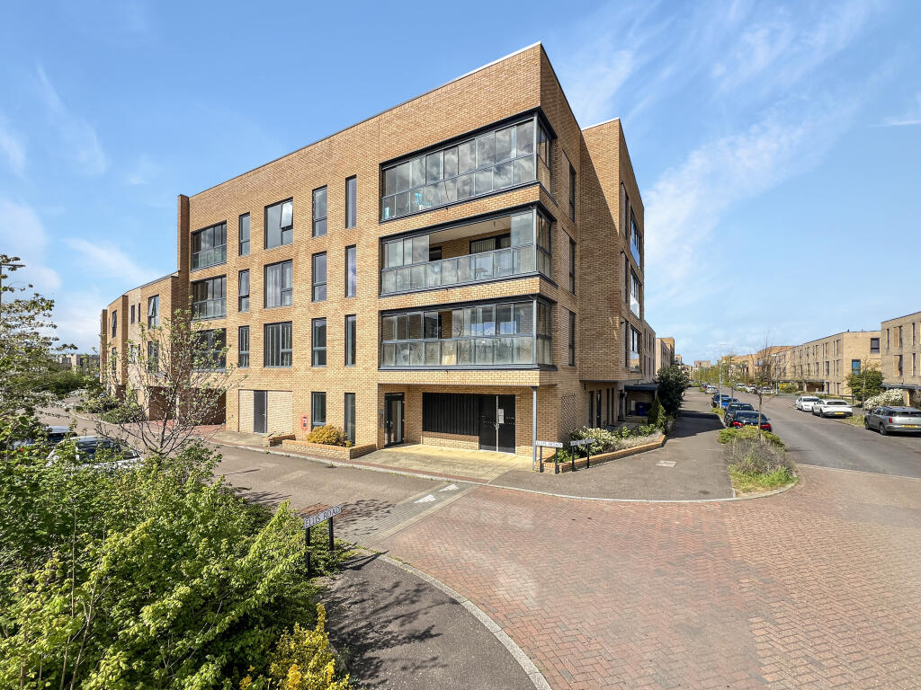 1-bed flat on Ellis Road, Trumpington, £285,000