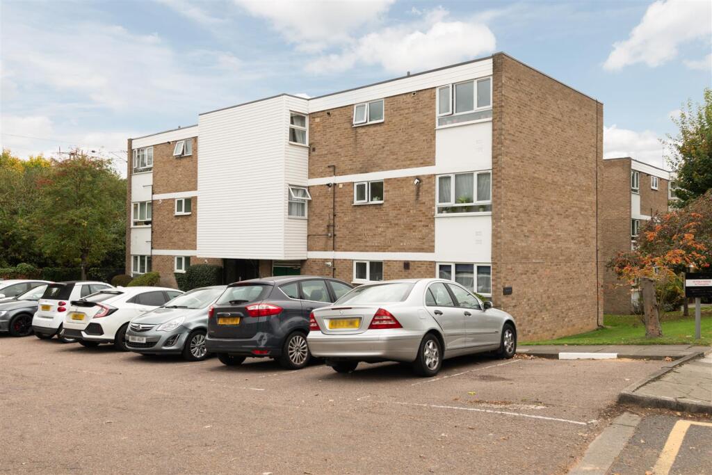 Main image of property: Merridene, Grange Park, London, N21