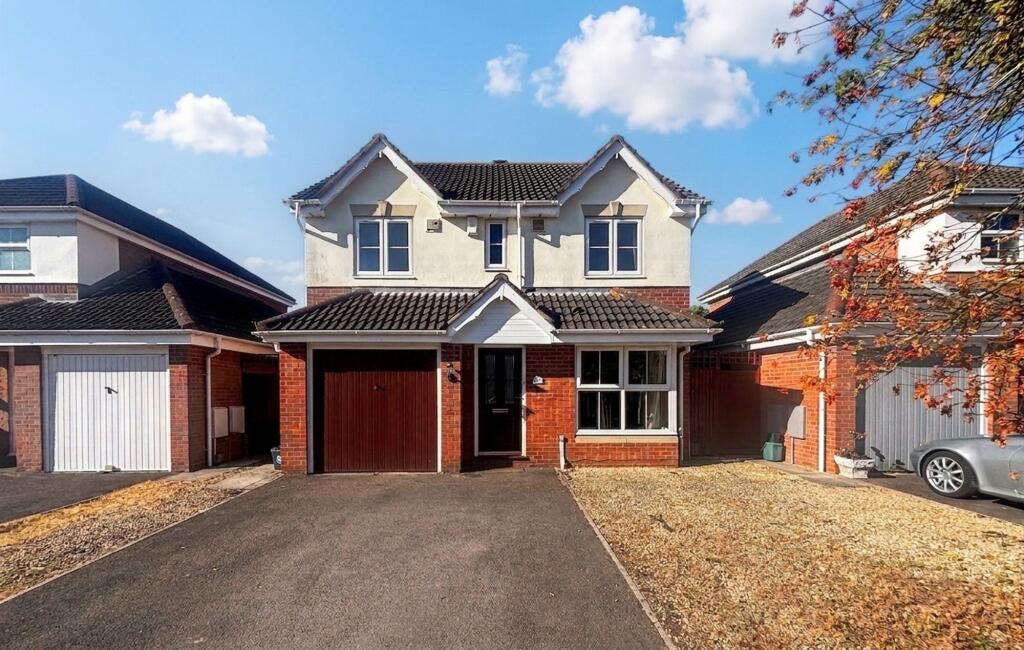 Main image of property: Cranmoor Green, Pilning, BS35