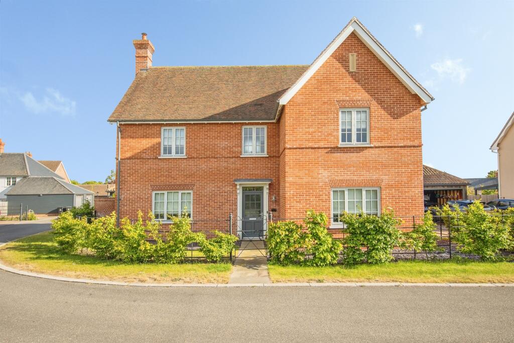 4-bed detached on West Field Lane, St. Osyth, Clacton-On-Sea, £675,000