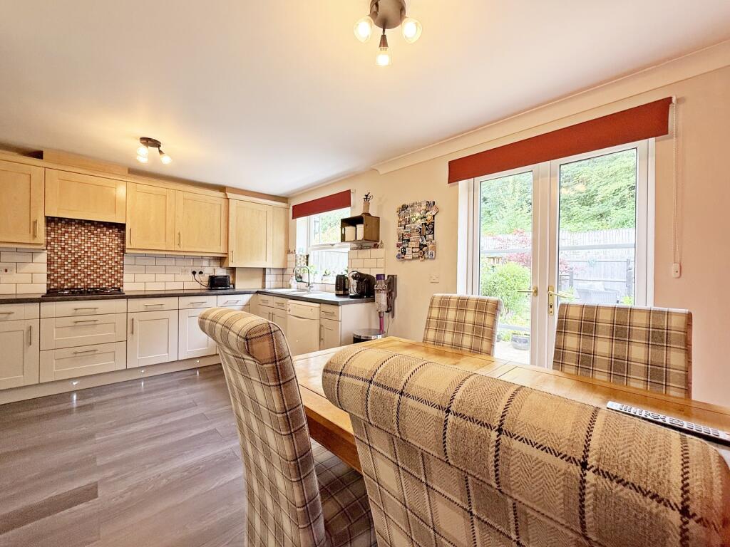 House in Cardiff, Llantrisant - View 3