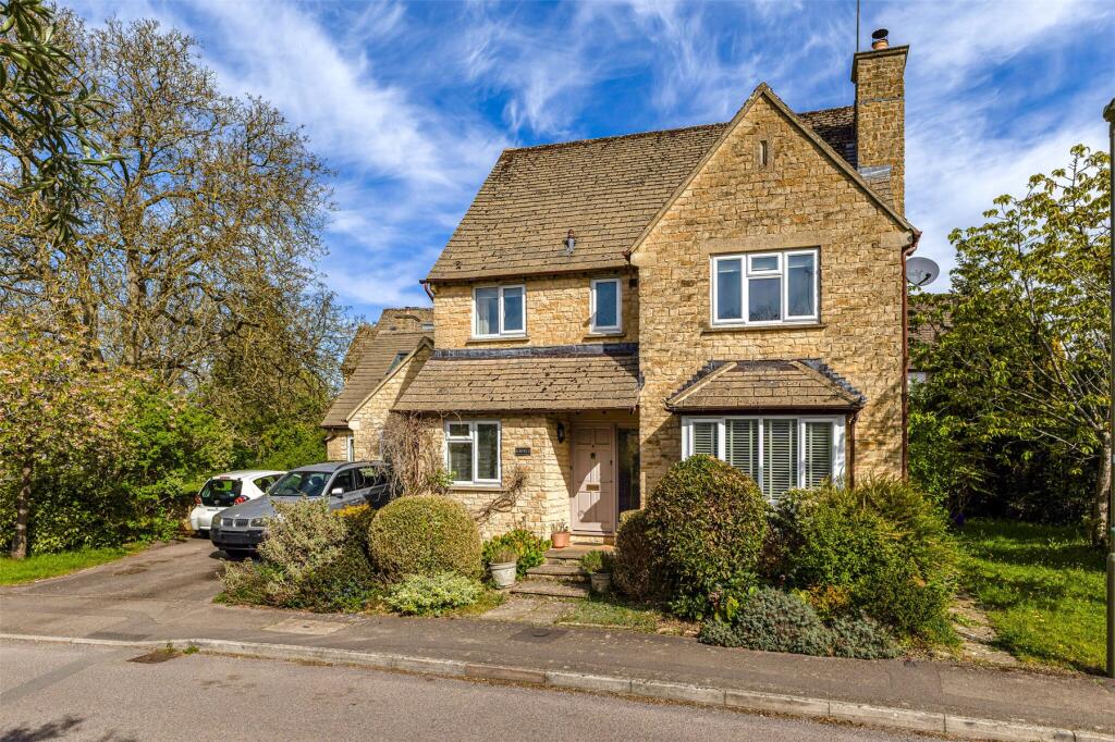 Main image of property: Ticknell Piece Road, Charlbury, Chipping Norton, Oxfordshire, OX7