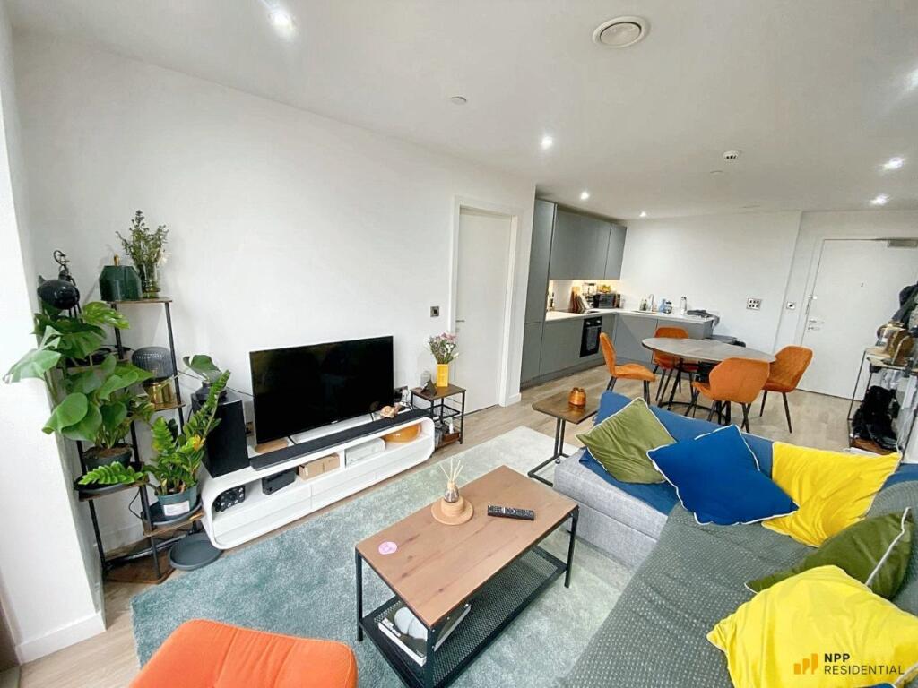 Main image of property: Oxygen Tower, Store Street