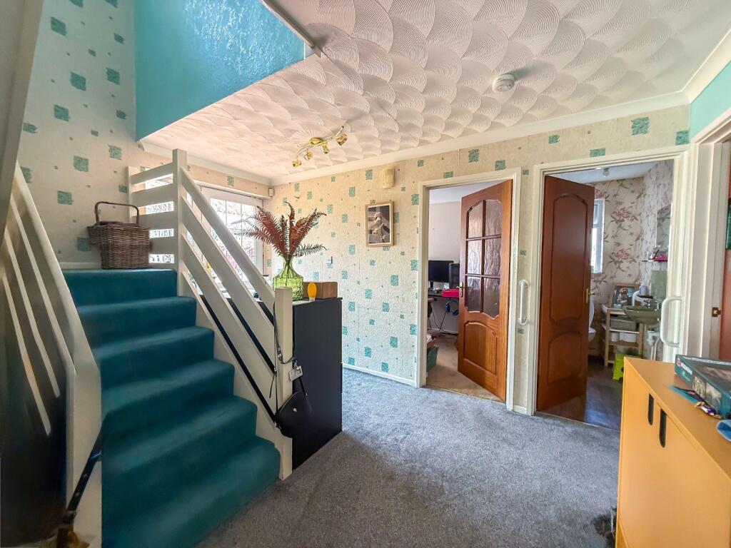 Shipham Close, Nailsea, North Somerset, BS48 - View 4