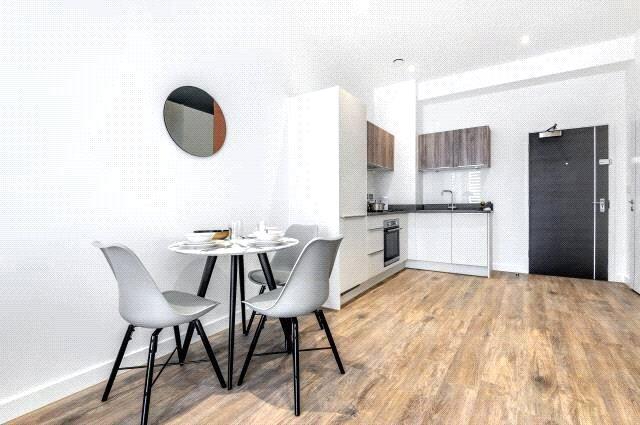 Apartment in Swindon - View 3