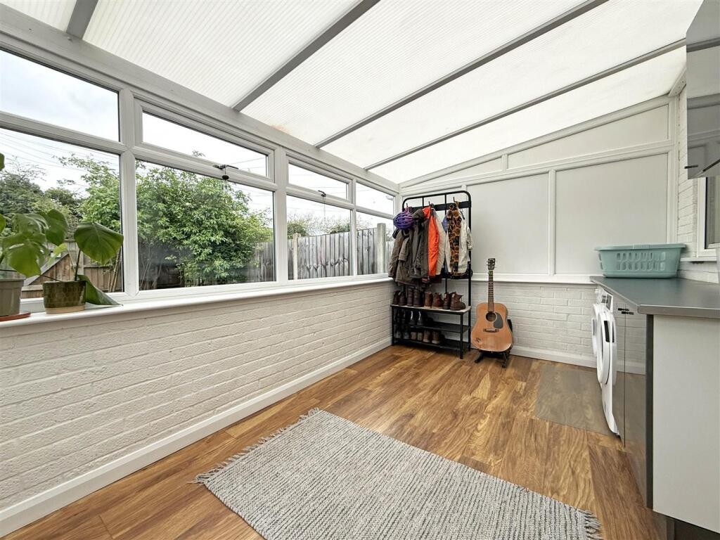 Roundway, Reabrook, Shrewsbury - View 6