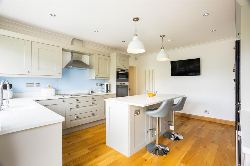 Meadowcroft, Hillcrest, Collingham, Wetherby photo 4