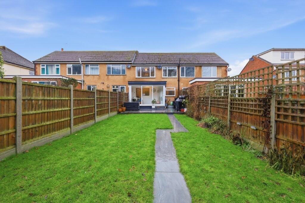 Outwood Common Road, Billericay, Essex, CM11 2LG photo 2