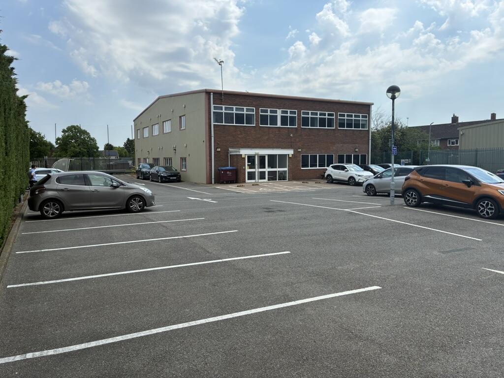 Photo 16