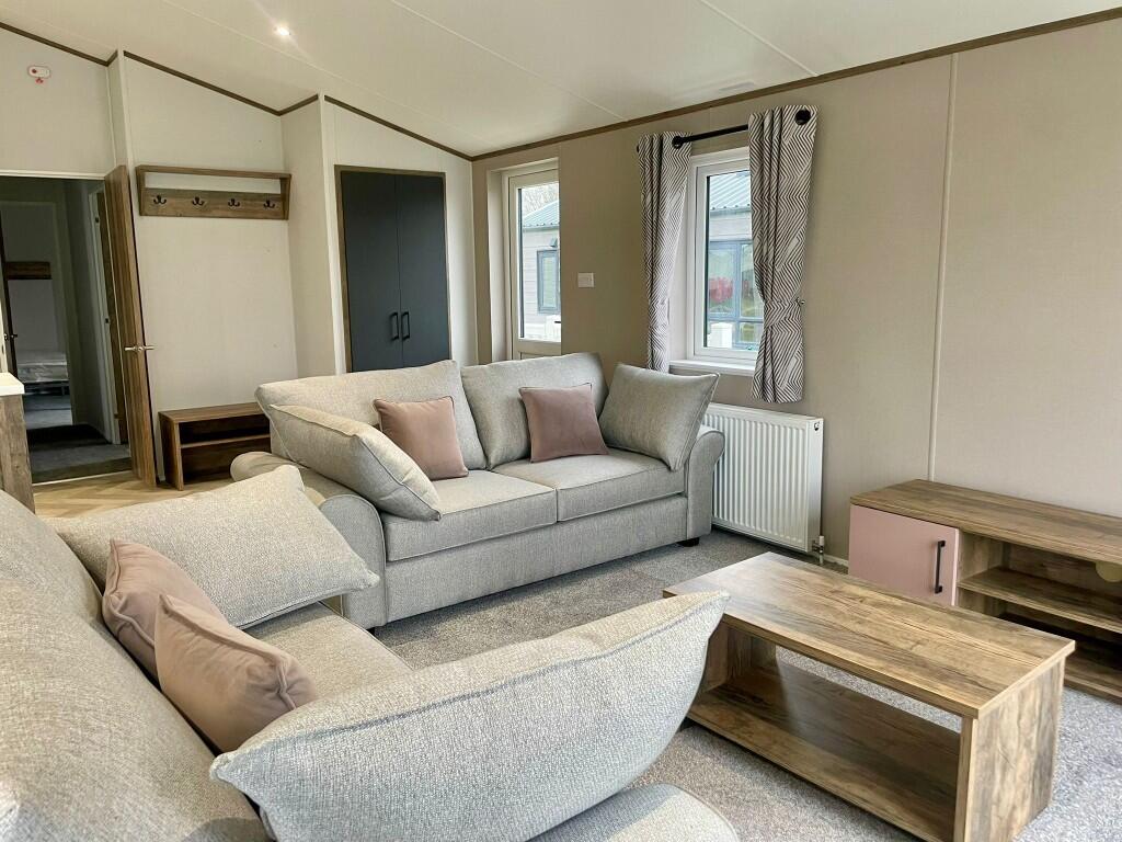 Boston Lodge, Manor House Holiday Park, Church Laneham, Nottinghamshire photo 3