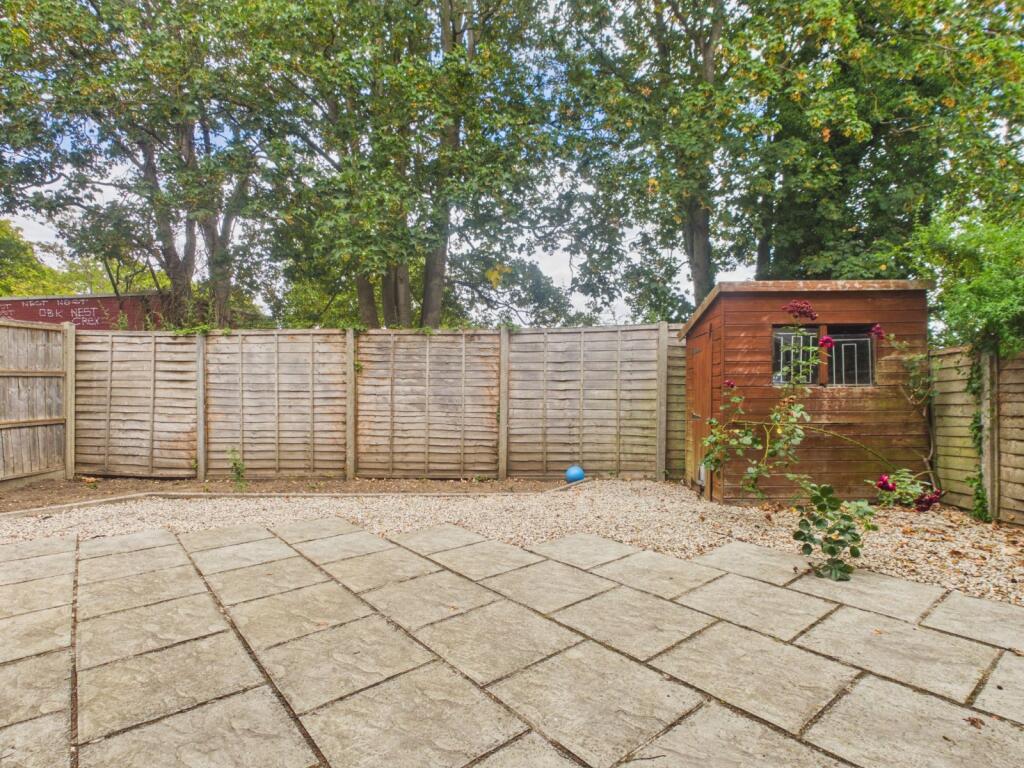 House in Slough - View 3