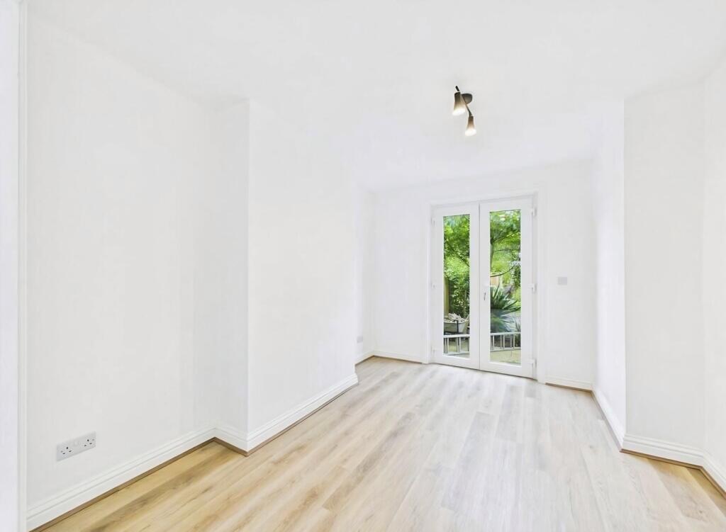 House in Worthing, West Sussex - View 5