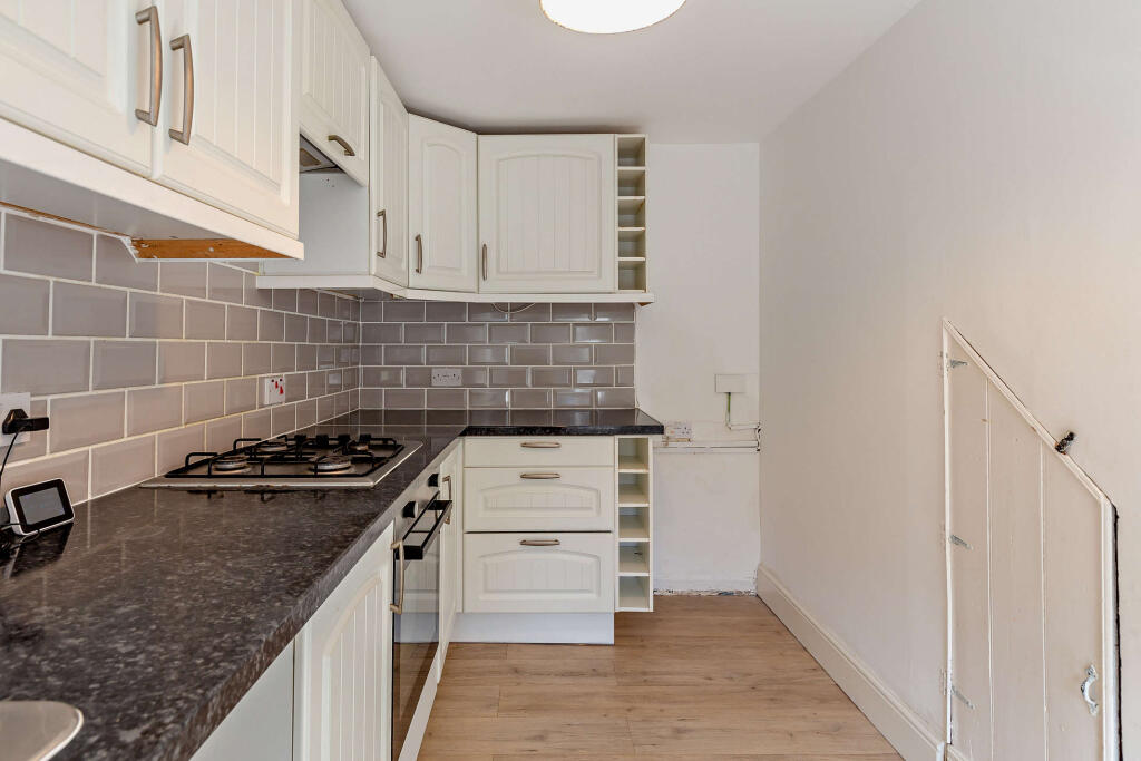 House in Taunton - View 4