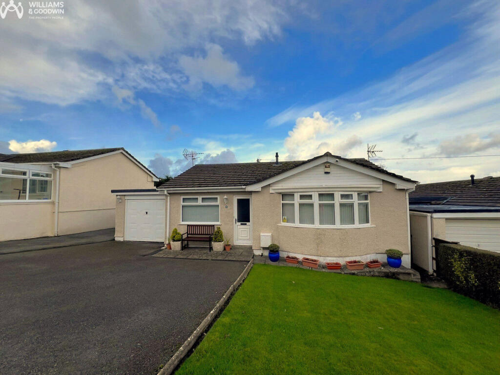 Main image of property: Glan Y Don Parc, Amlwch, Anglesey, LL68