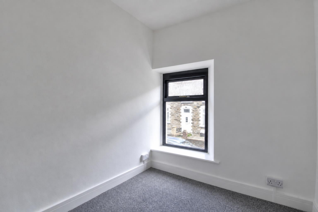 House in Newport, Abertillery - More