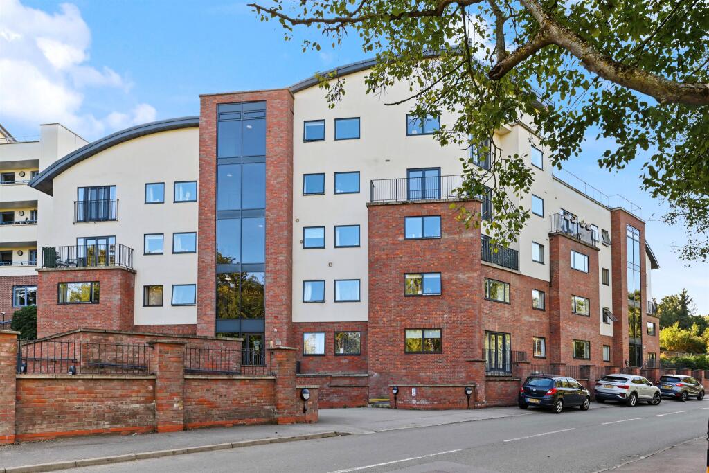 Main image of property: Brook Street, Tring