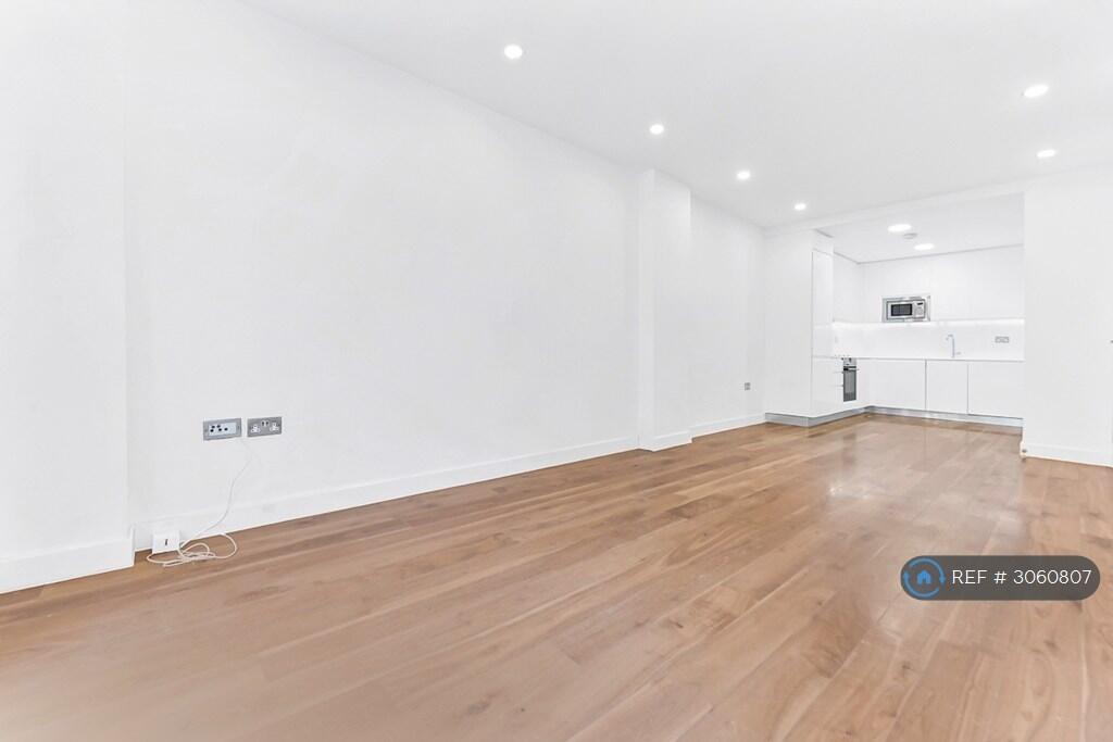 Apartment in London - View 2