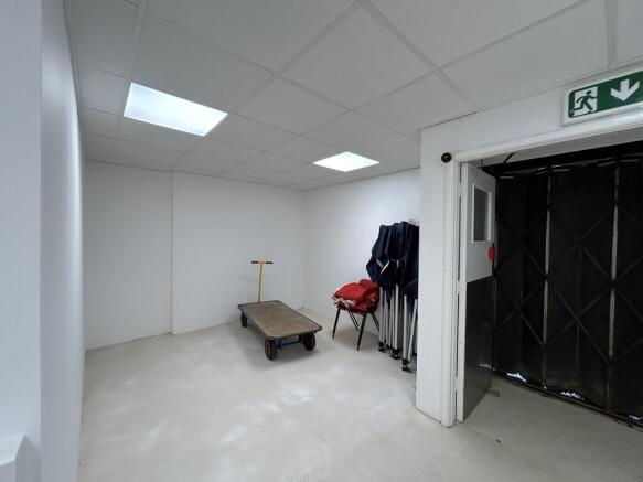 Photo 16