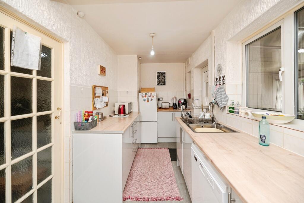 House in Birmingham, West Midlands - More