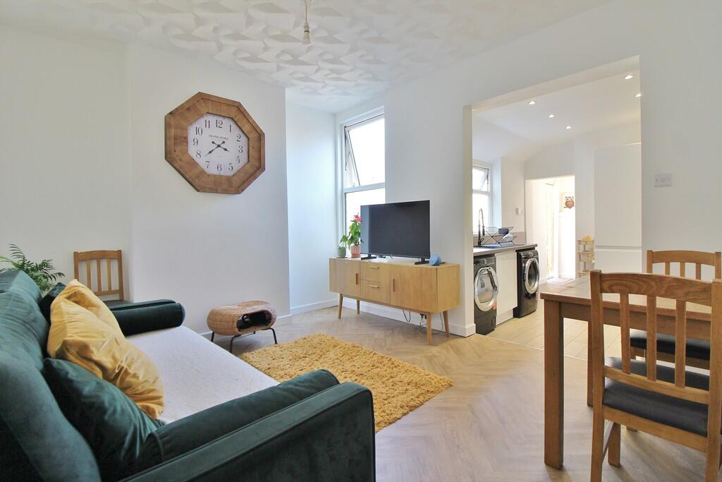 House in Portsmouth - View 5