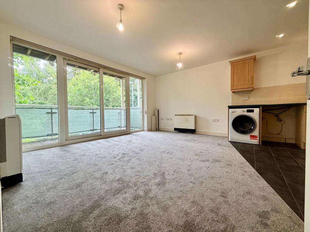 Foxglove Way, Luton, LU3 photo 2