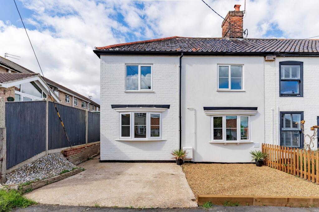 4-bed terraced on Kemps Lane, Beccles, £400,000