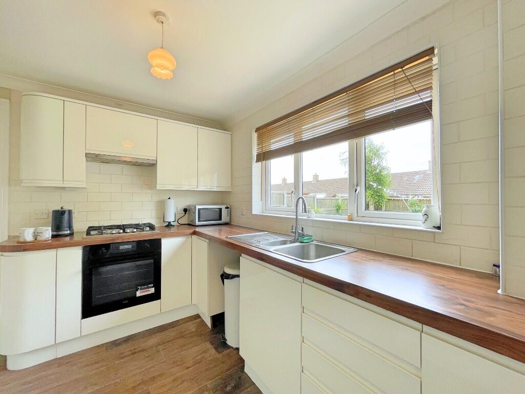 House in Colchester, Tiptree - More