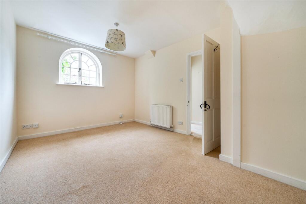 House in Ipswich - View 5