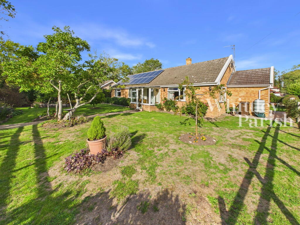 House in Ipswich - View 2