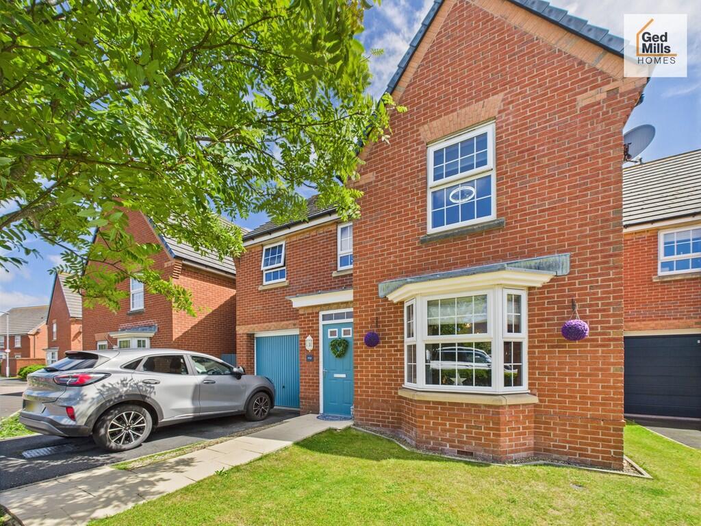 4-bed detached on Willow Road , Thornton/Cleveleys , £280,000