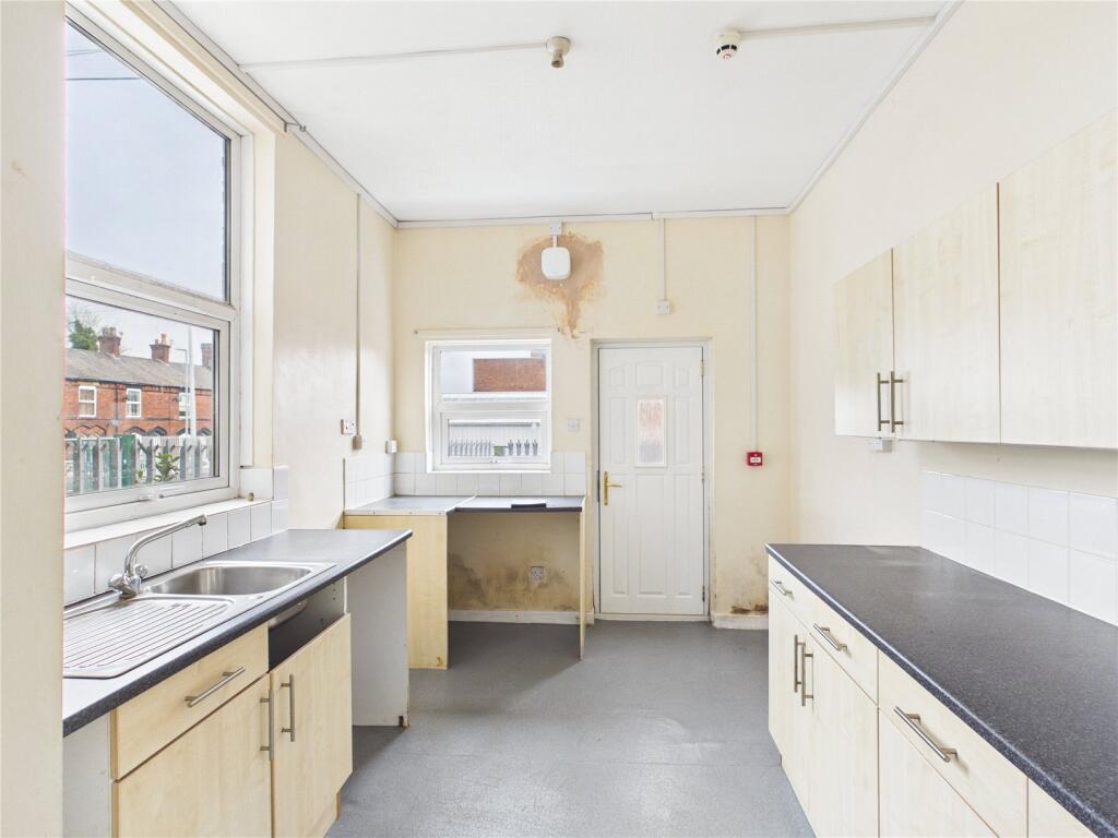 Main image of property: Stockport Road, Ashton-under-Lyne, Greater Manchester, OL7