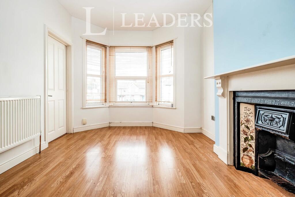 Westcourt Road, Worthing, BN14 - View 4