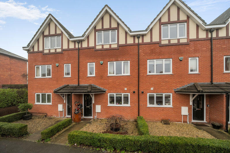 4-bed terraced on The Corams, Wellington, £320,000