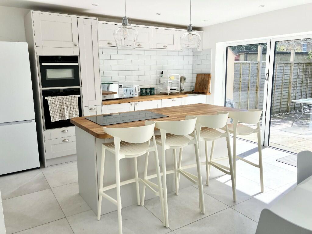 Main image of property: Purewell, Christchurch, Dorset, BH23 1EJ