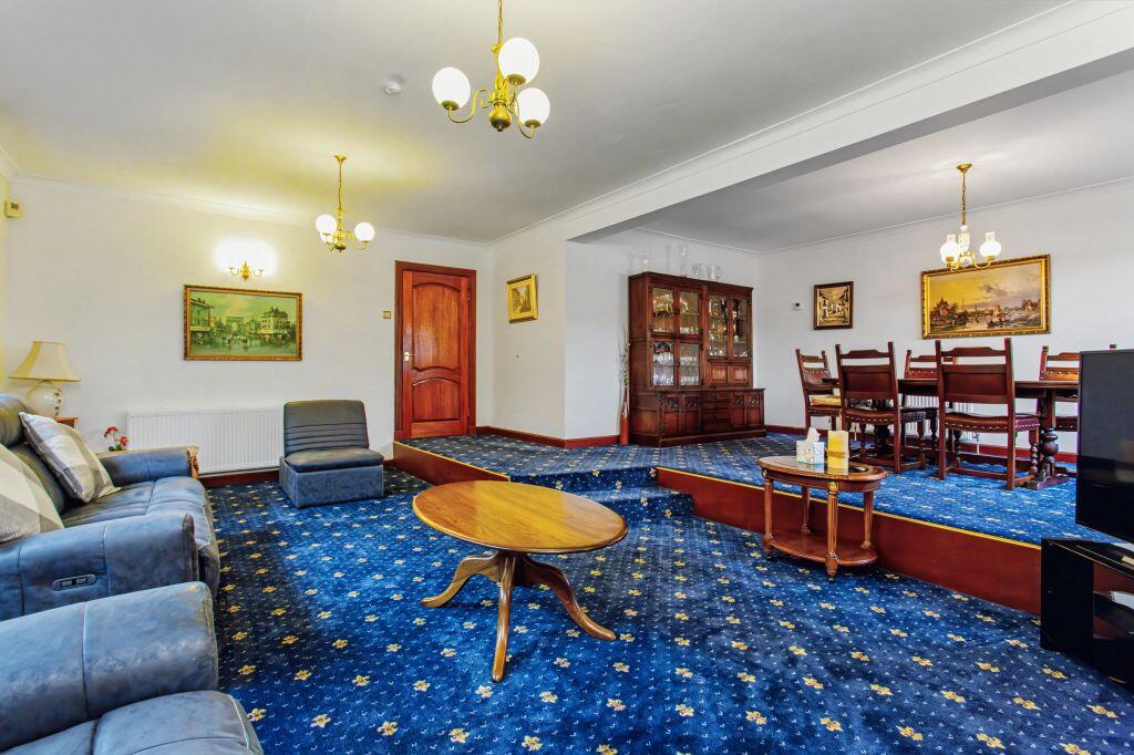 House in Paisley, Renfrewshire - View 5
