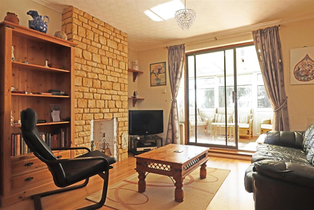 House in Reigate and Banstead, Surrey - View 3