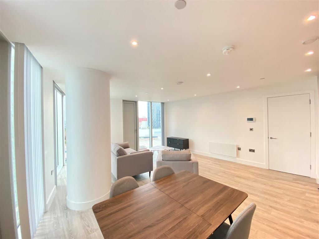 Main image of property: The Blade, Manchester