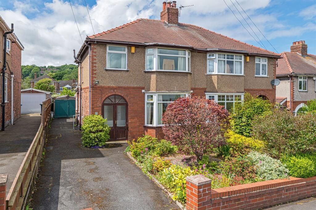 Main image of property: Doric Avenue, Frodsham, WA6