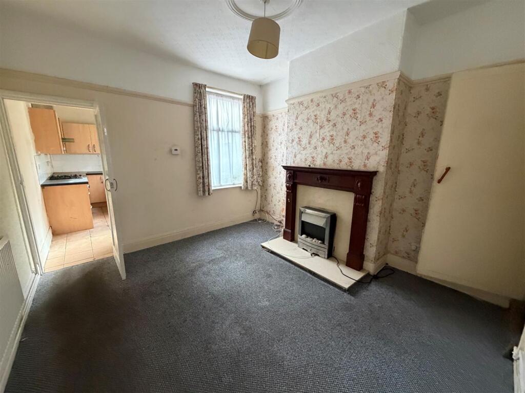 House in Leicester, City of Leicester - View 3